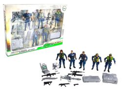 SET 3 SOLDIER + ACCESSORIES 36 X 27 X 5.5 CM.